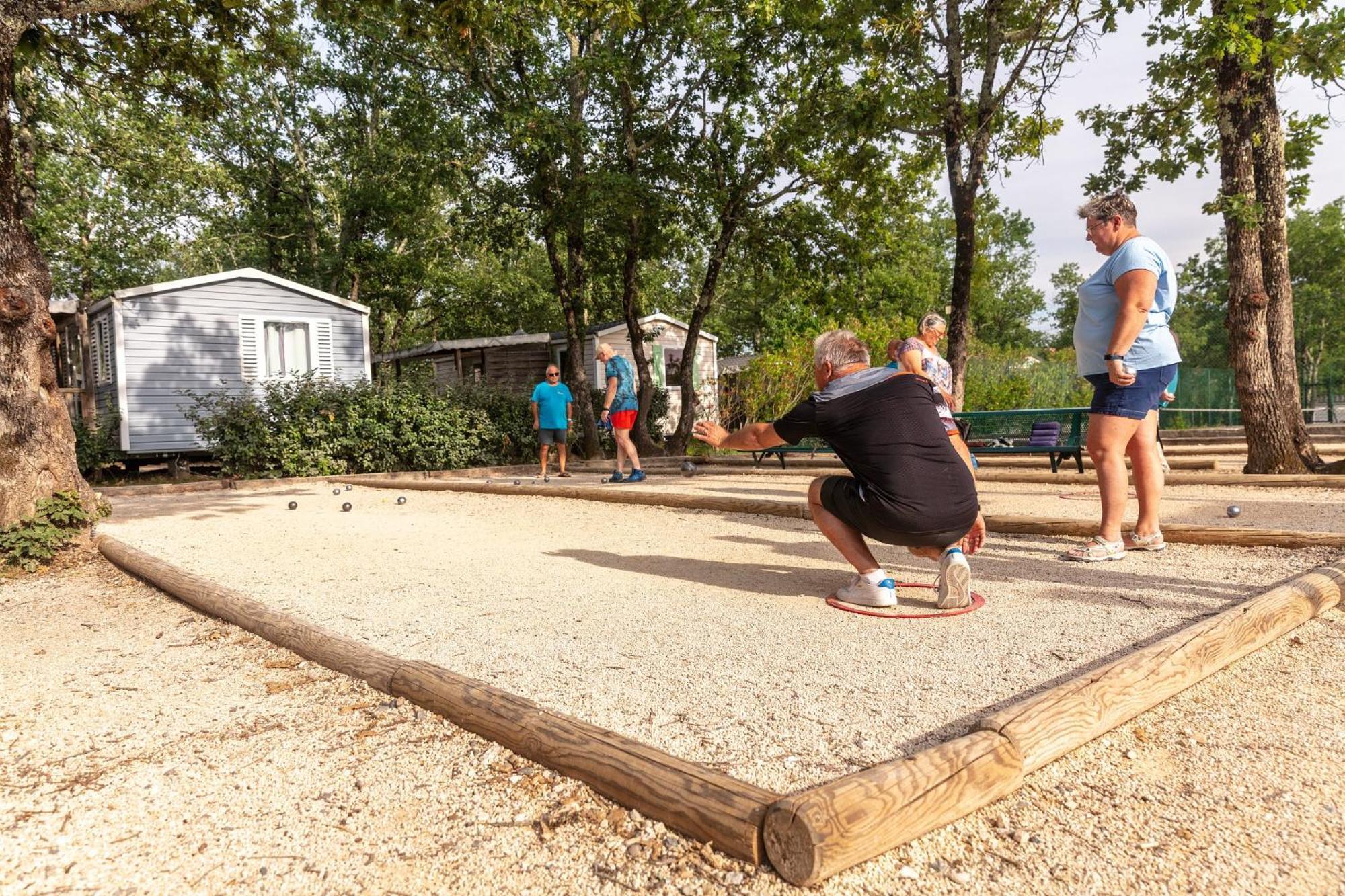 Camping Domaine De Chaussy Lagorce  Exterior foto